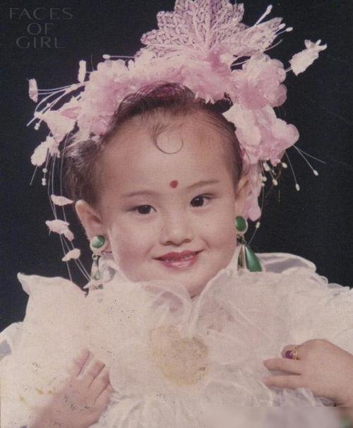 郑爽小时候照片,从青涩少女到璀璨明星的成长轨迹