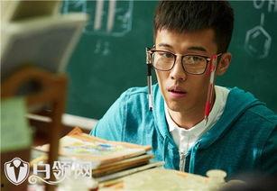 周游的背景,跨越时空的旅行者，探寻世界奥秘的足迹