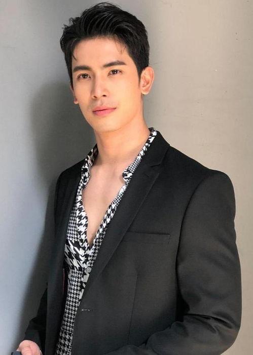 颂恩宋帕山生活照,生活照中的温馨时光