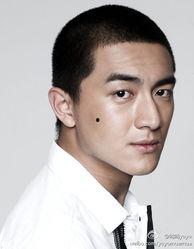 当红男明星图片,揭秘当红男明星的魅力瞬间