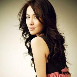 叶璇和宣萱对比照片,气质与美貌的较量