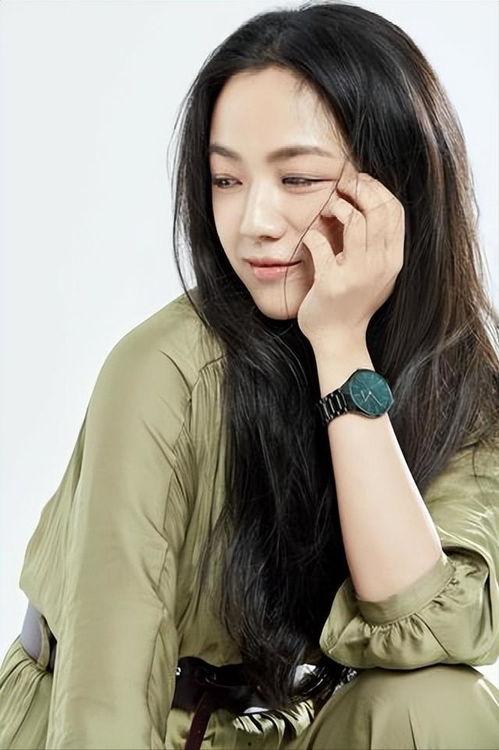 汤唯照片大全图片,光影中的美丽演绎